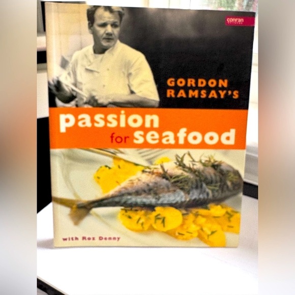 📚✨ Gordon Ramsay: Fish & Shellfish — Rare Cookbook ✨📚 - Picture 3 of 15
